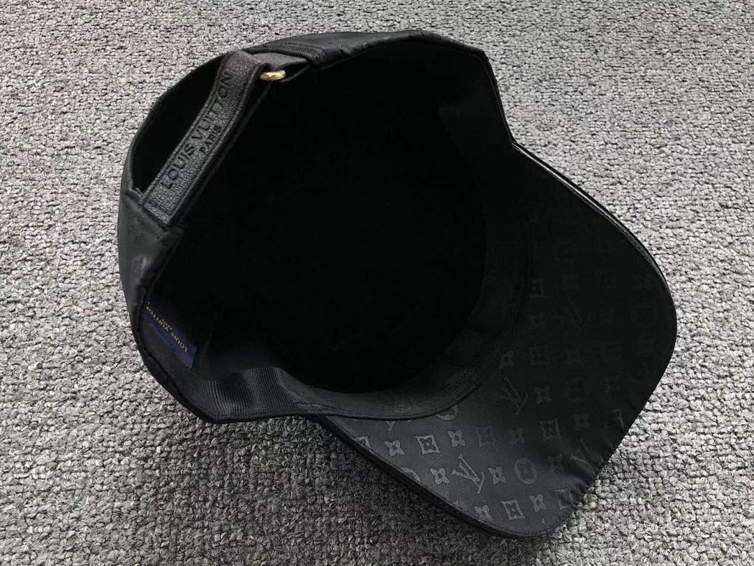 Louis Vuitton 68 L⭐ - Image 13
