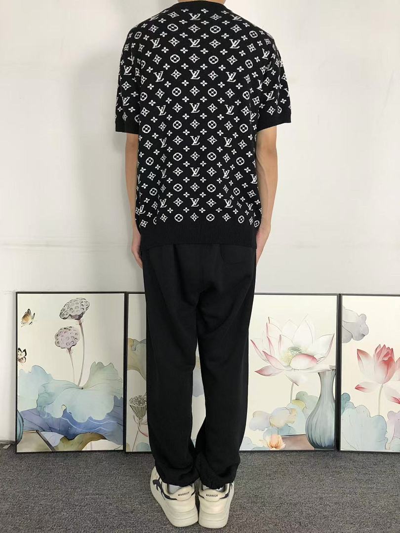 Louis Vuitton 135 L⭐ T-SHIRT 42030221156 (Im 172Cm 55Kg I Wear Size S In The Phot) - Image 4