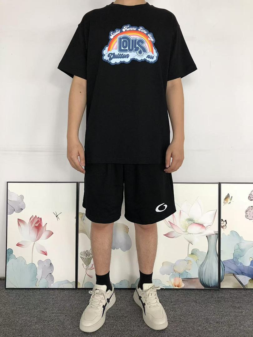 Louis Vuitton 108 L⭐ T-SHIRT 41061315126 (Im 170Cm 60Kg I Wear Size XS In The Phot) - Image 3