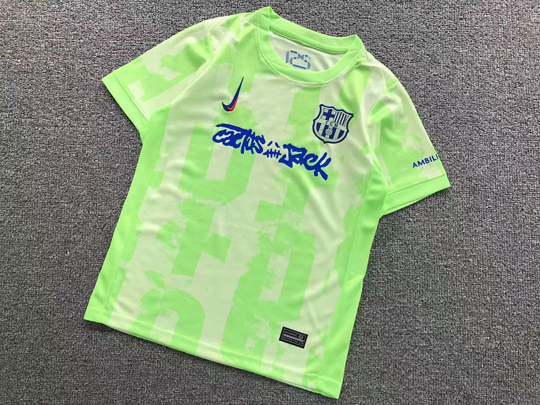 Chanel 75 FOOTBALL T-SHIRT SHORTS - Image 7