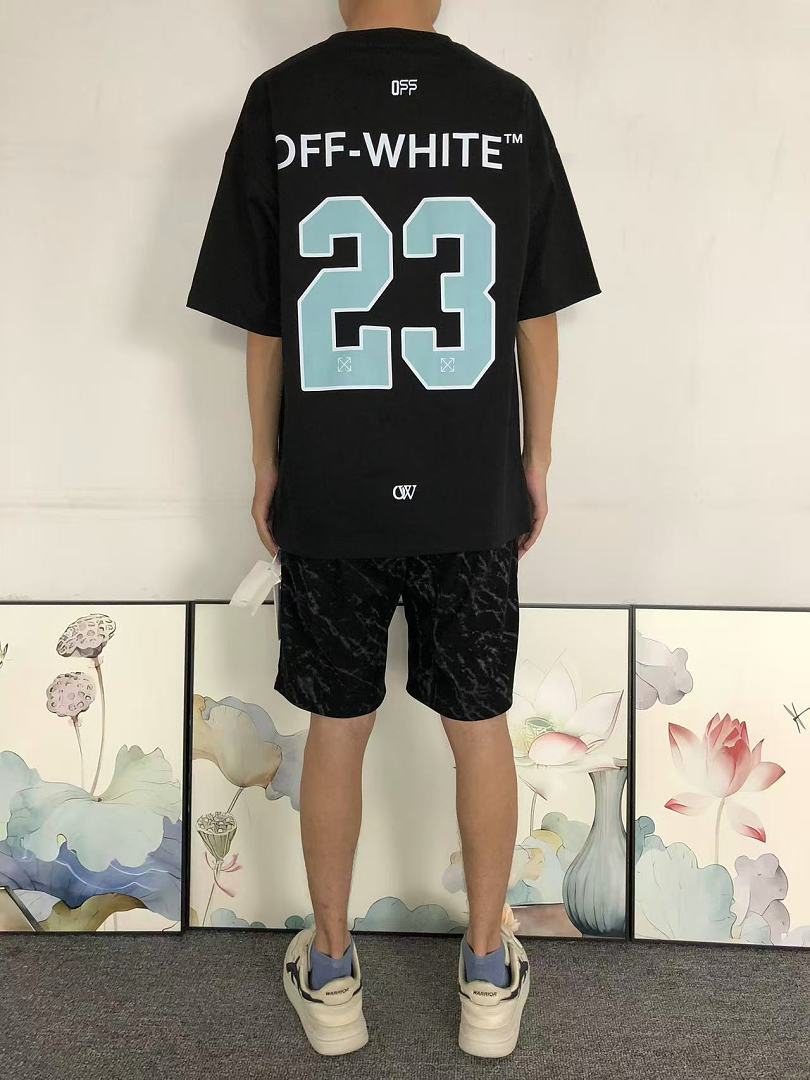Off-White 105 OFF-WHITE T-SHIRT 5207030119 (Im 170Cm 60Kg I Wear Size M In The Phot) - Image 4