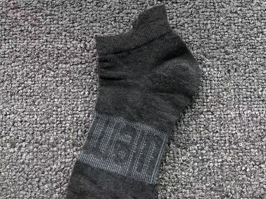 On Running 75 LULULEMON - Image 8