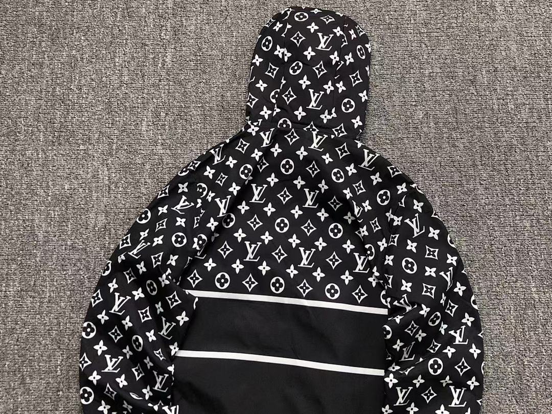 Louis Vuitton 138 L⭐ - Image 14