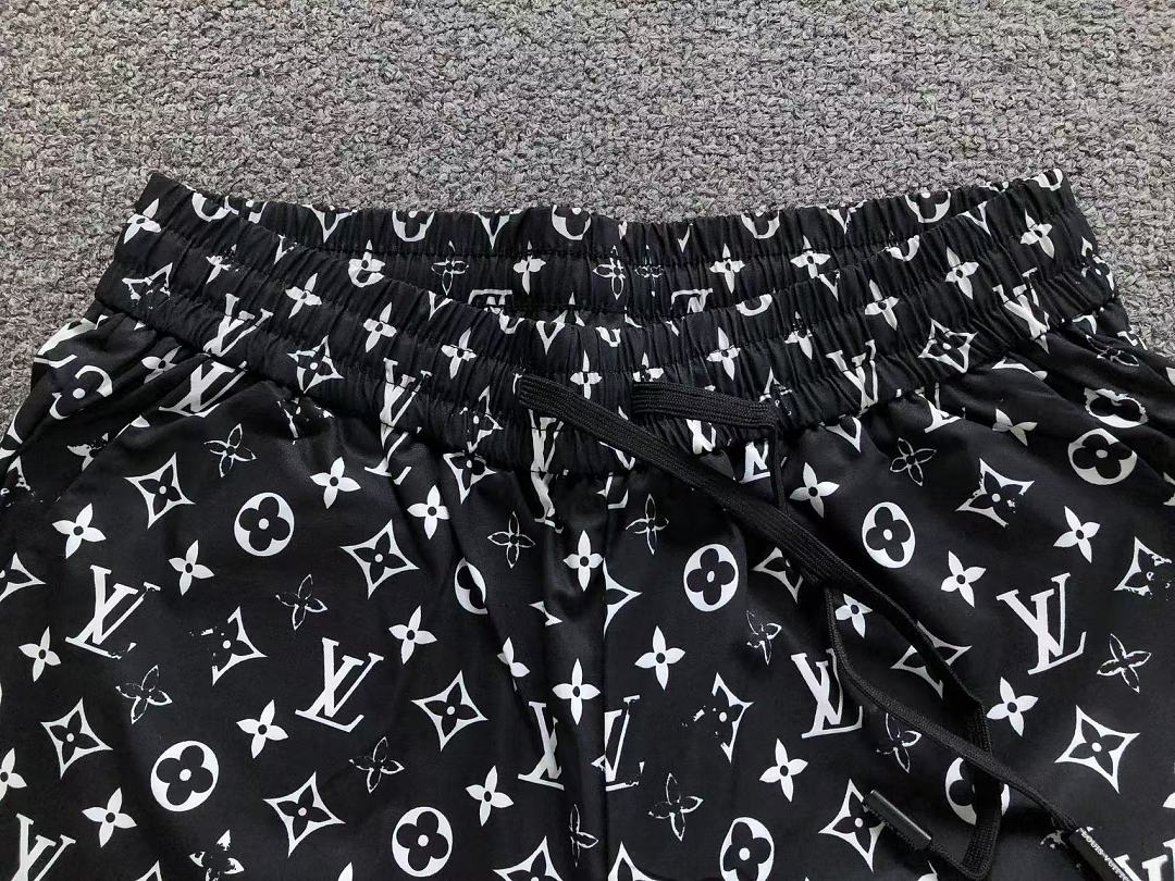 Louis Vuitton 158 L⭐ TROUSERS 52070103147 (Im 170Cm 60Kg I Wear Size M In The Phot) - Image 12