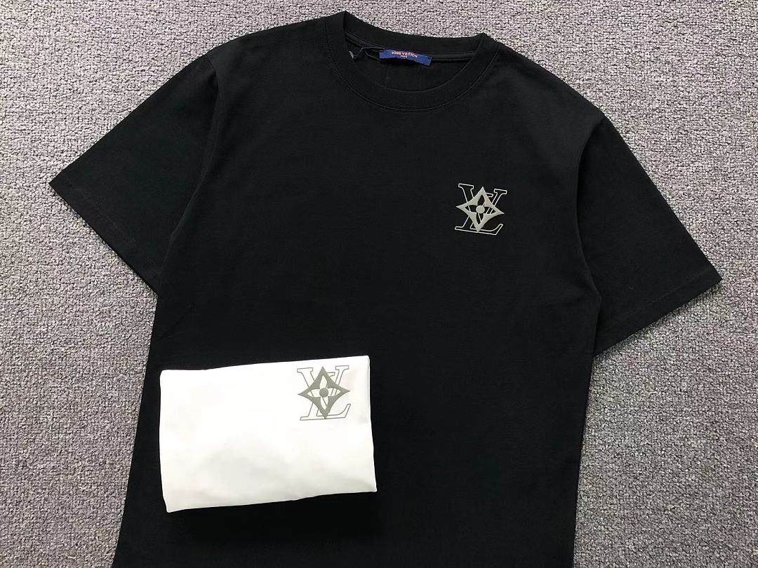 Louis Vuitton 98 L⭐ T-SHIRT 3204280403 (Im 170Cm 60Kg I Wear Size M In The Phot) - Image 17