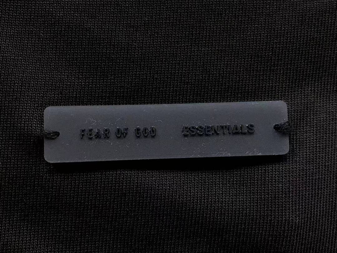 Fear of God 98 FOG T-SHIRT 22040419125 (Im 170Cm 60Kg I Wear Size M In The Phot) - Image 17