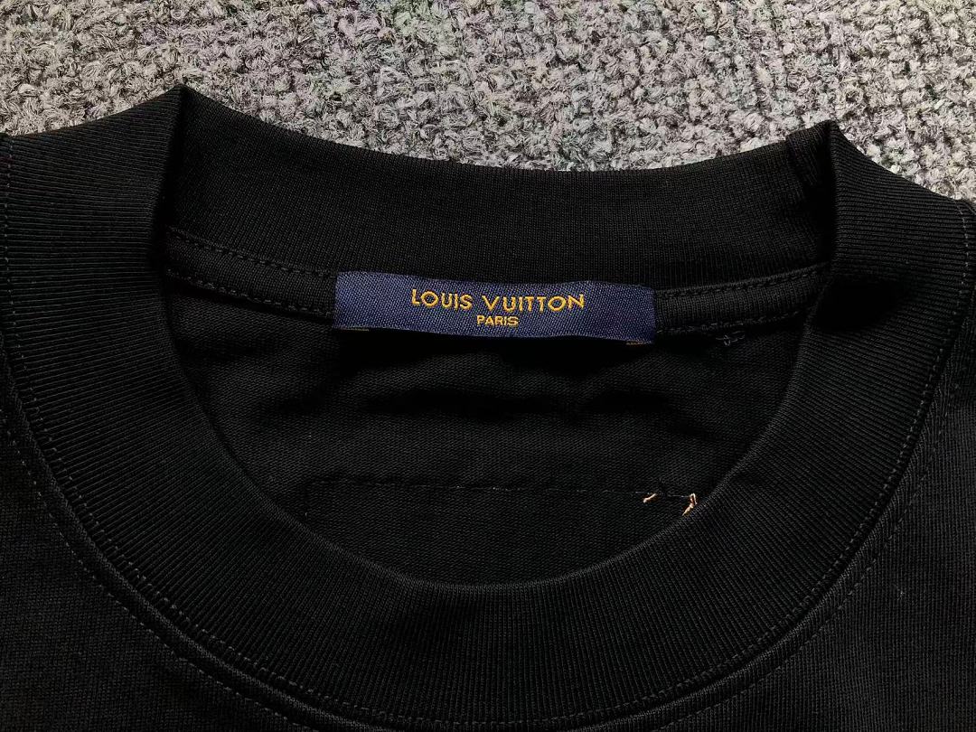 Louis Vuitton 125 L⭐ T-SHIRT 52070406147 (Im 170Cm 60Kg I Wear Size L In The Phot) - Image 21