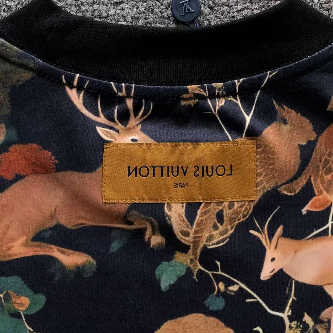 Louis Vuitton SHORTS175 L⭐ T-SHIRT SHORTS 22050511125 (Im 170Cm 60Kg I Wear Size S In The Phot) - Image 14
