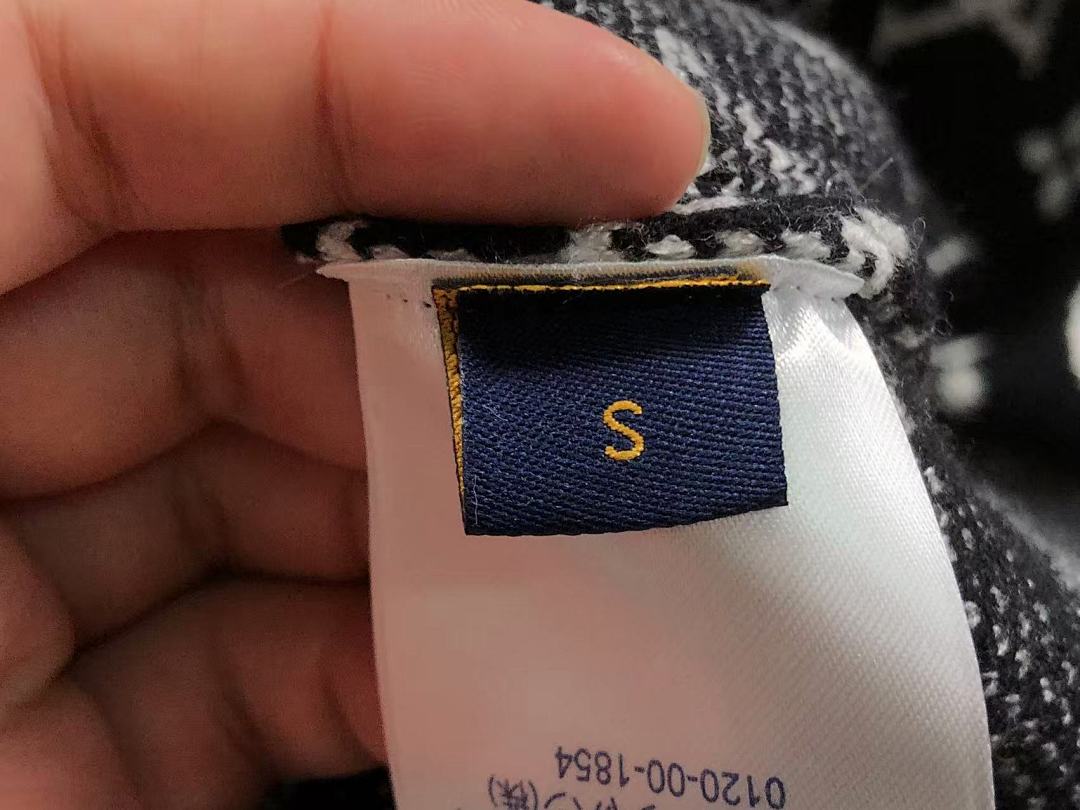 Louis Vuitton 208 L⭐ SWEATER 42030212156 (Im 172Cm 55Kg I Wear Size S In The Phot) - Image 17