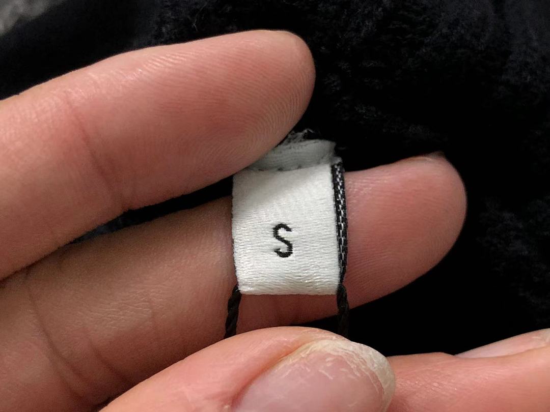 AMI 115 AMI SWEATER 510180388 (Im 170Cm 60Kg I Wear Size S In The Phot) - Image 31
