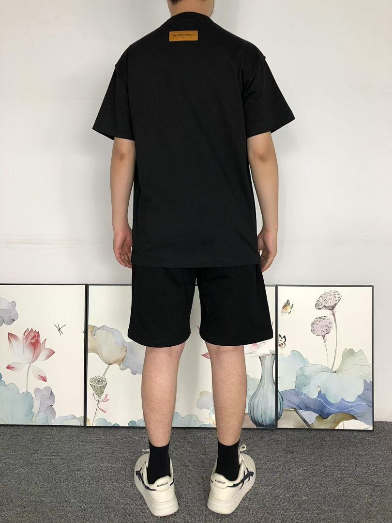 Louis Vuitton 95 L⭐ T-SHIRT 57112981 (Im 170Cm 60Kg I Wear Size M In The Phot) - Image 4