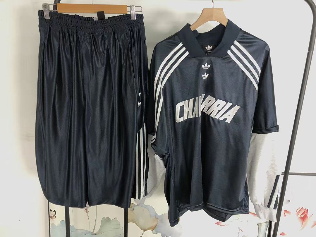 Adidas SHORTS A⭐I⭐AS LONG SLEEVED - Image 40
