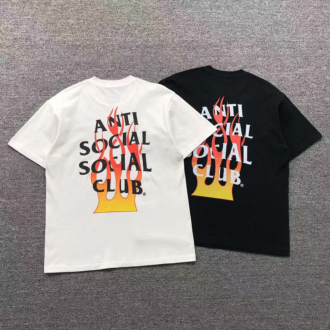 Christian Louboutin 85 ANTI SOCIAL CLUB T-SHIRT 111043502 (Im 170Cm 57Kg I Wear Size M In The Phot)