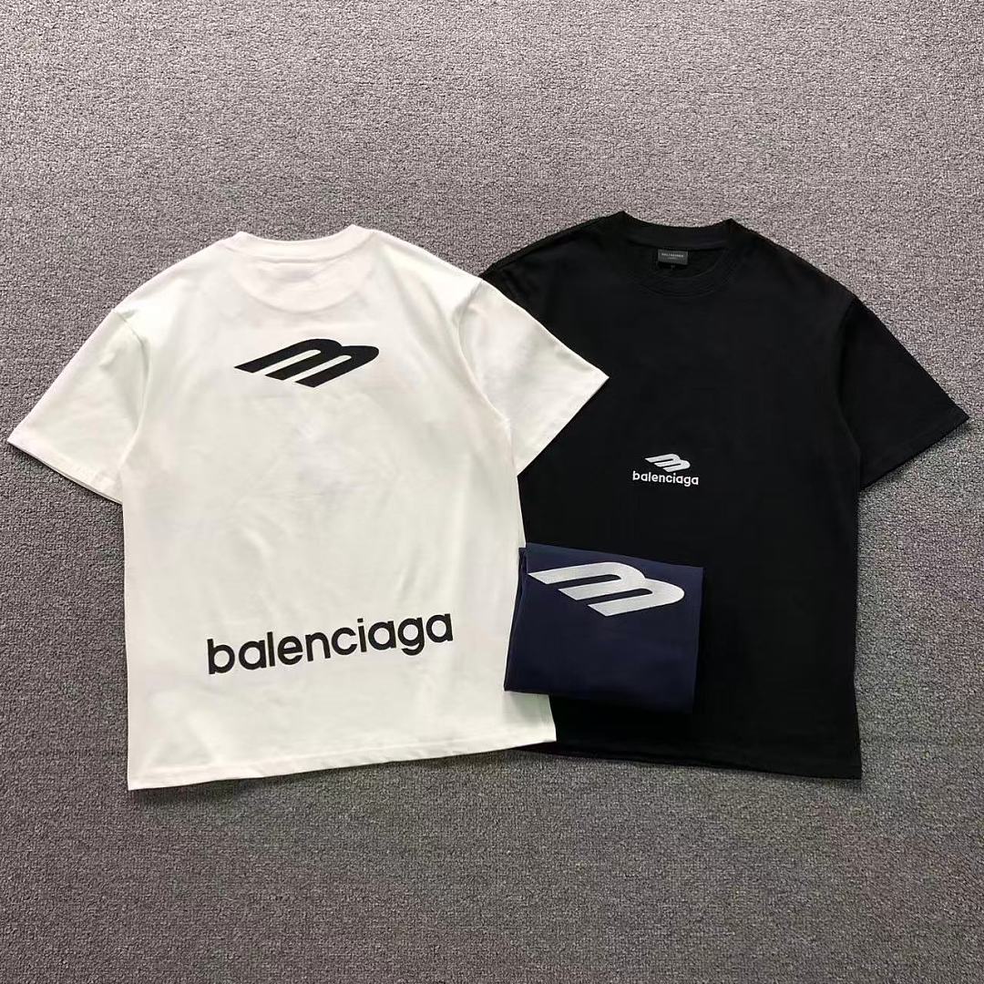 Balenciaga 148 B⭐L⭐⭐⭐IA⭐A T-SHIRT 22051219001 (Im 170Cm 60Kg I Wear Size S In The Phot)