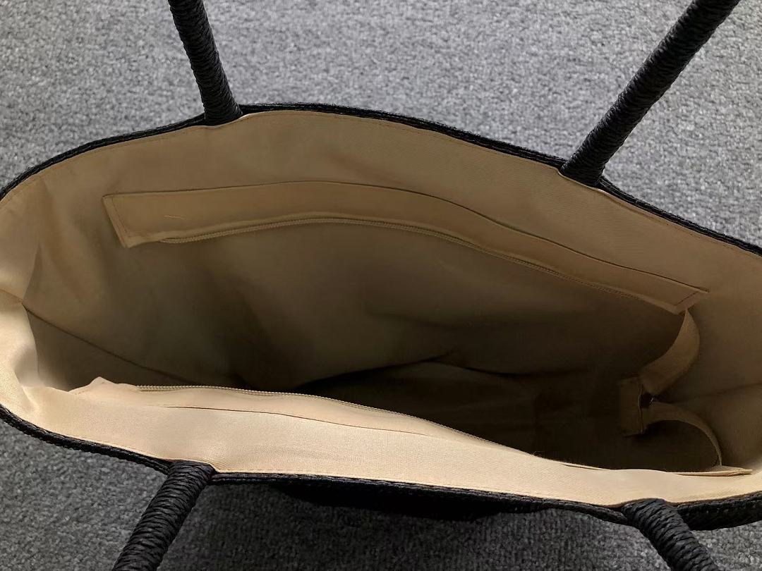 Saint Laurent 165 SA⭐⭐T ⭐⭐U⭐⭐NT HAT BAG 5250602102 (Long 25CM* Wide 15CM* High 28CM) - Image 16