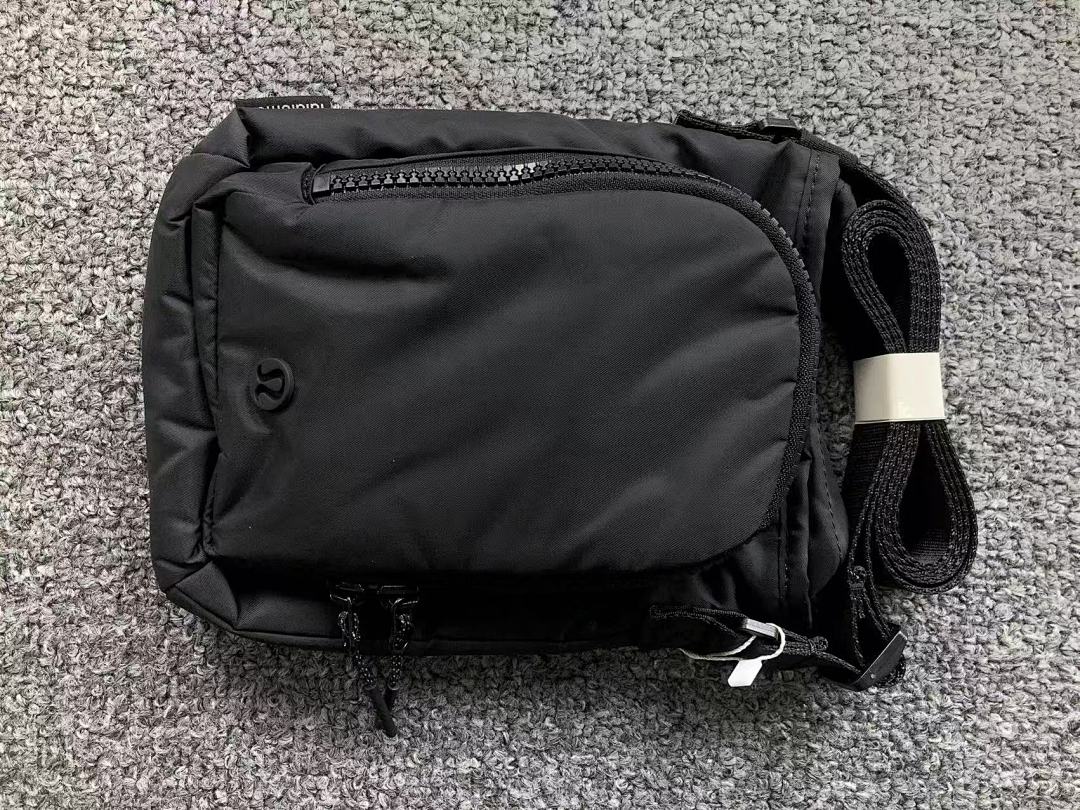 On Running 128 LULULEMON BAG 4106032777 (Long 16CM* Wide 7CM* High 20CM) - Image 9