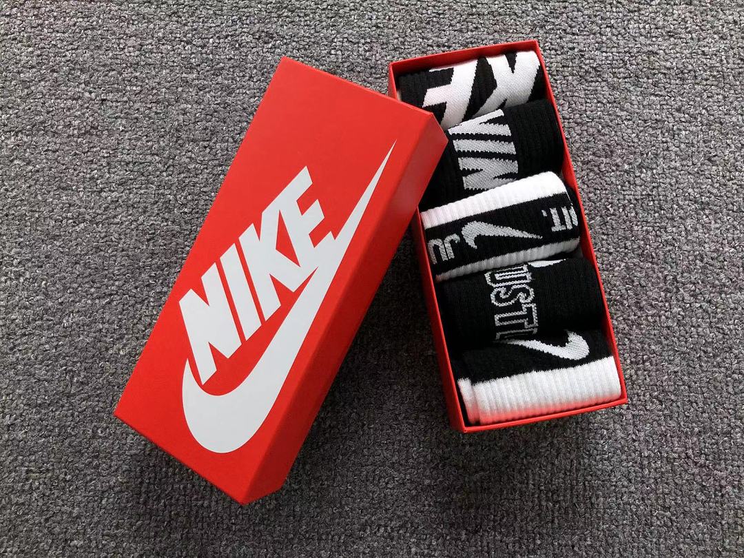 Nike 88 N⭐K⭐ - Image 3