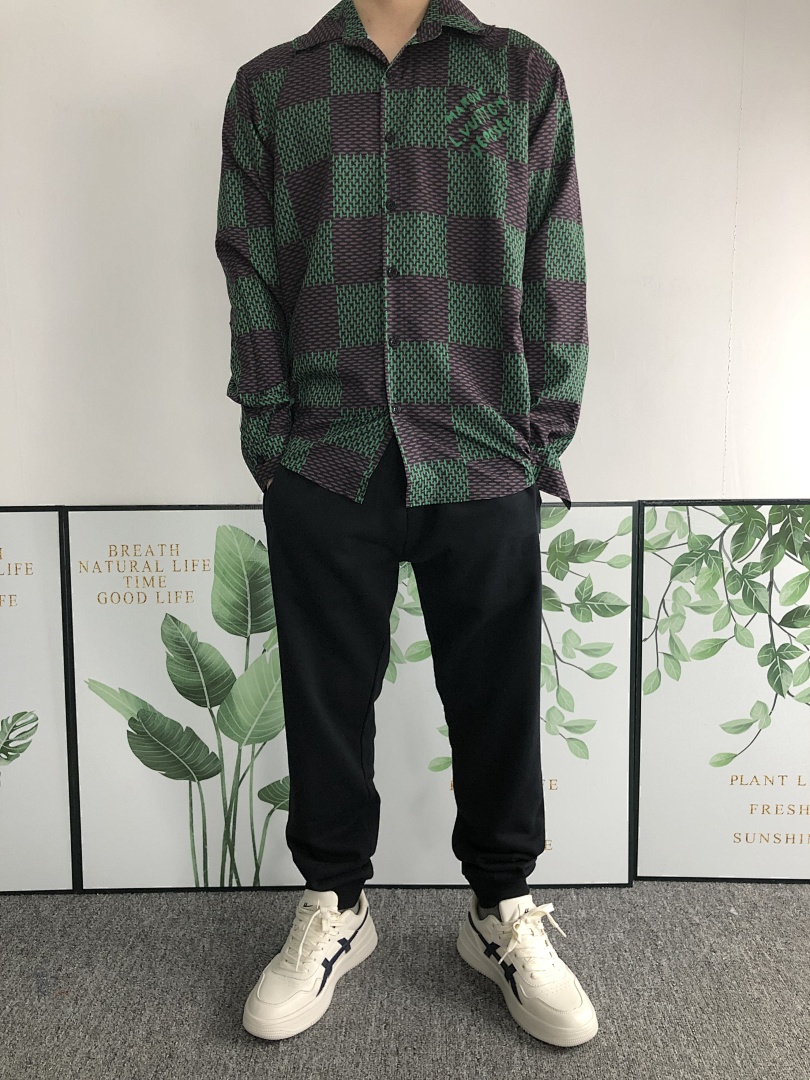 Louis Vuitton 116 L⭐ SHIRT 211050439 (Im 170Cm 55Kg I Wear Size L In The Phot) - Image 3