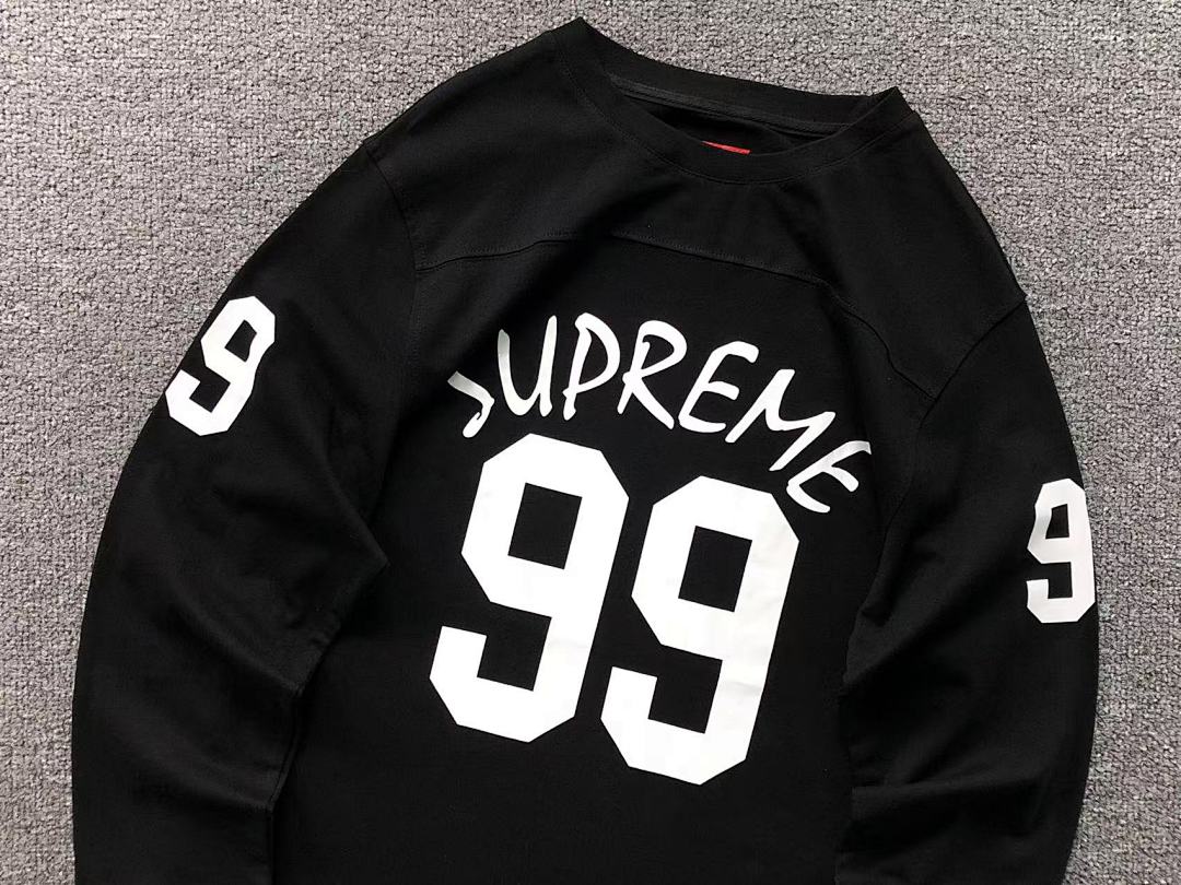 Supreme 125 S⭐⭐R⭐⭐E LONG SLEEVED 4105240877 (Im 170Cm 60Kg I Wear Size M In The Phot) - Image 12
