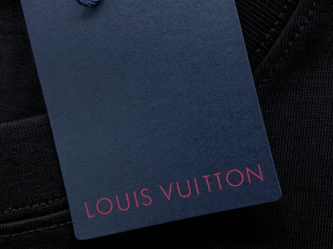 Louis Vuitton 115 L⭐ T-SHIRT 1106133060 (Im 170Cm 60Kg I Wear Size S In The Phot) - Image 25