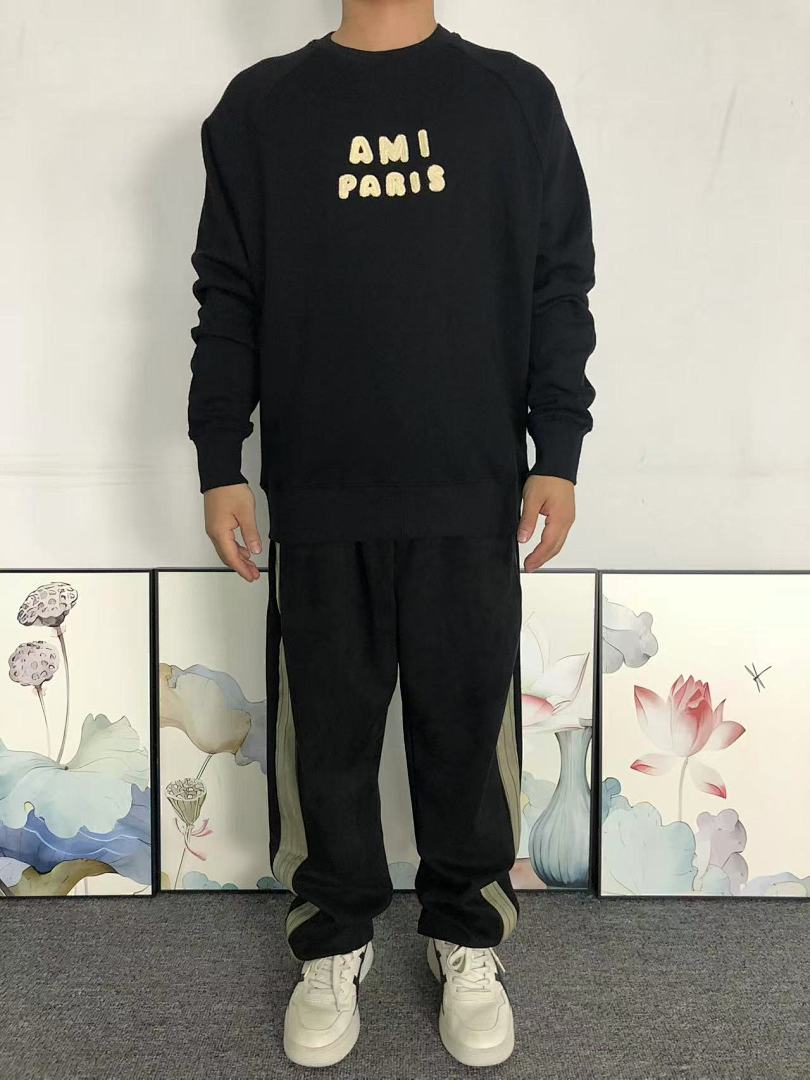 AMI 115 AMI HOODIE 21101708125 (Im 170Cm 60Kg I Wear Size M In The Phot) - Image 3