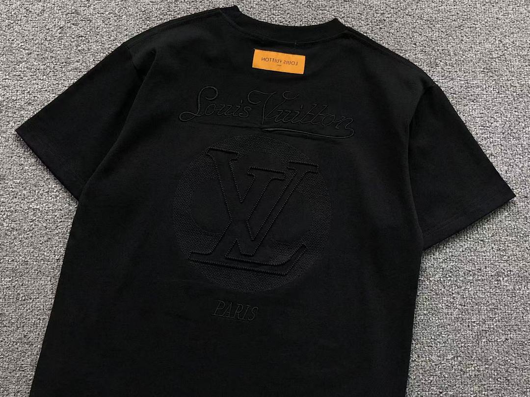 Louis Vuitton 118 L⭐ T-SHIRT 124705104 (Im 170Cm 60Kg I Wear Size S In The Phot) - Image 12