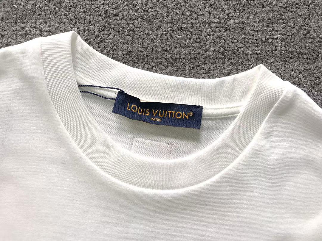 Louis Vuitton 135 L⭐ T-SHIRT 22051504125 (Im 170Cm 60Kg I Wear Size S In The Phot) - Image 12