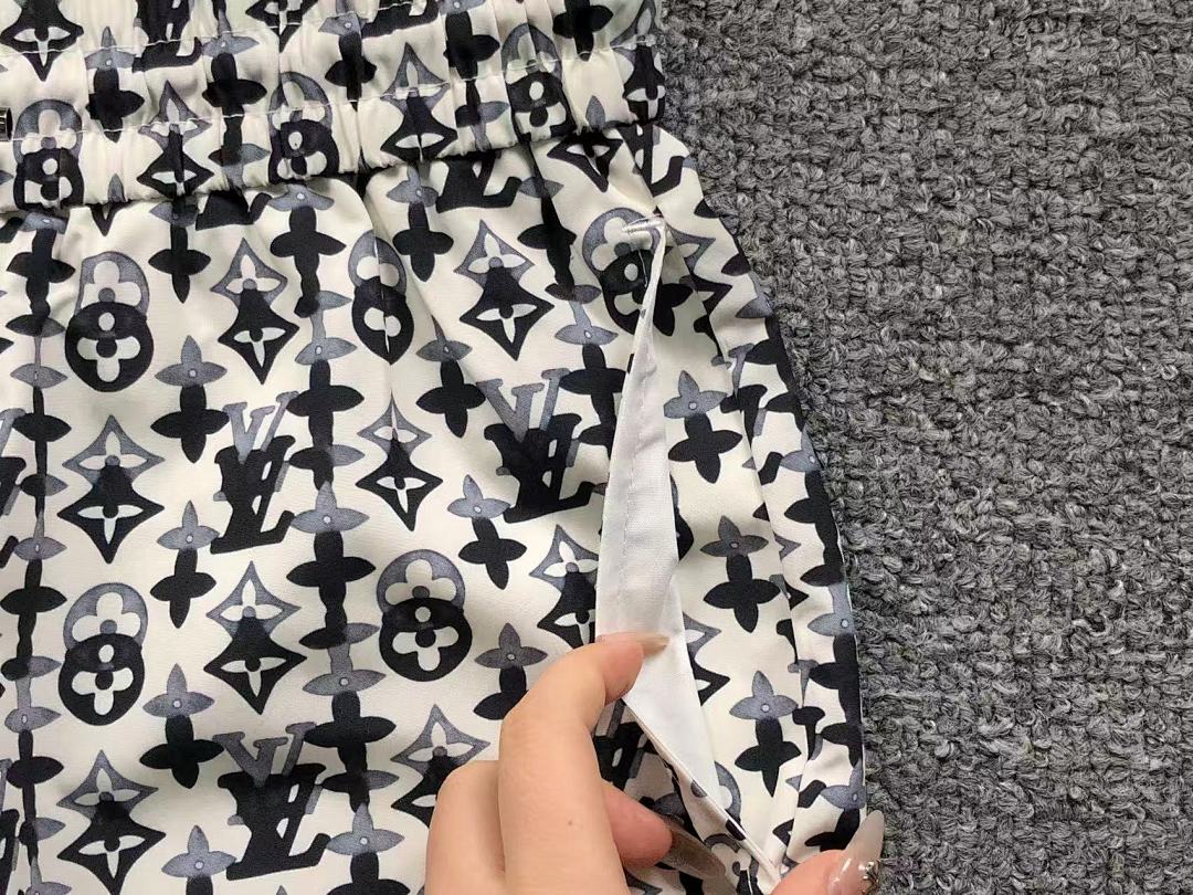 Louis Vuitton 128 L⭐ SHORTS 121263160 (Im 170Cm 60Kg I Wear Size M In The Phot) - Image 18