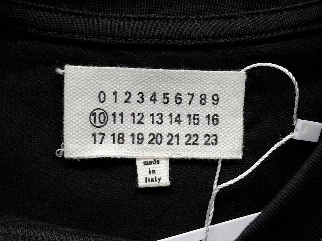 On Running 85 MAISON MARGIELA T-SHIRT 57080186 (Im 170Cm 60Kg I Wear Size 46 In The Phot) - Image 20