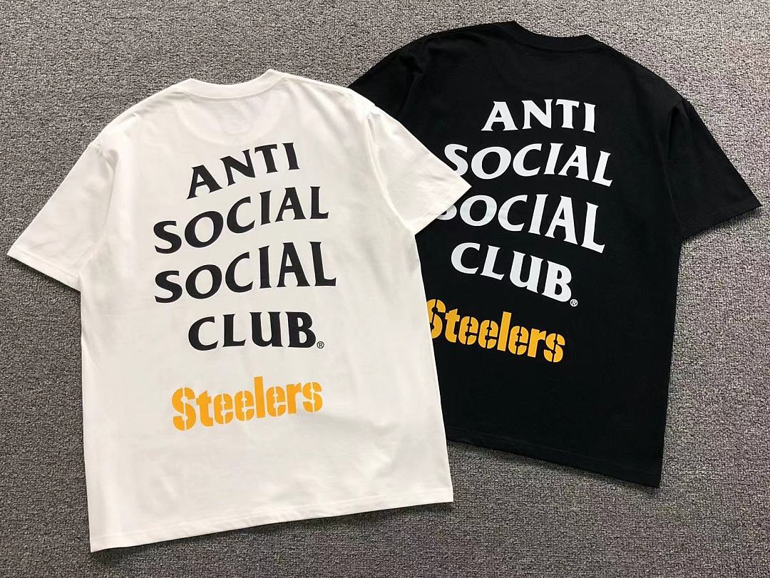 Christian Louboutin 88 ANTI SOCIAL CLUB T-SHIRT 126212402 (Im 170Cm 60Kg I Wear Size L In The Phot) - Image 5