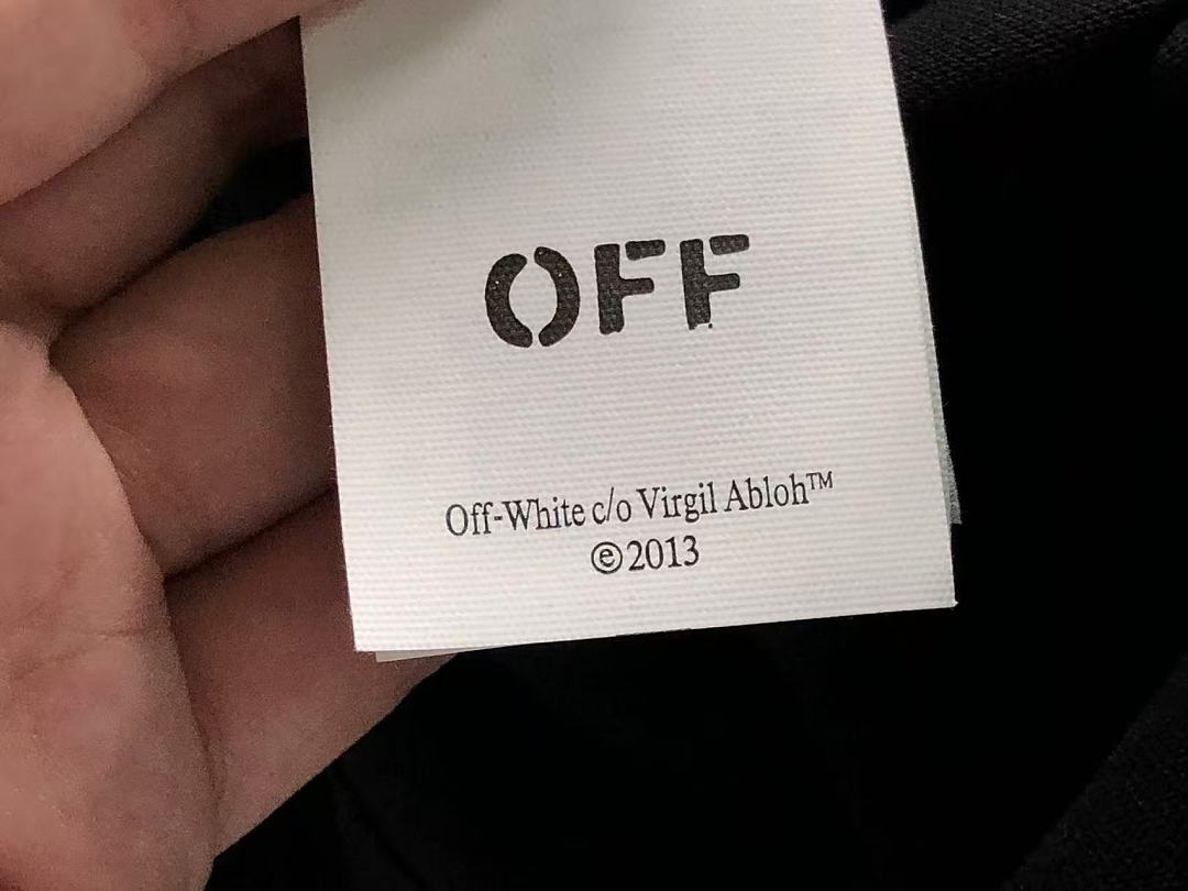 Off-White 105 OFF-WHITE T-SHIRT 5207030219 (Im 170Cm 60Kg I Wear Size M In The Phot) - Image 17