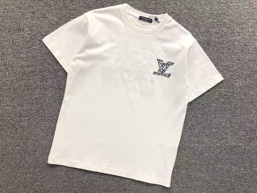 Louis Vuitton 118 L⭐ T-SHIRT 41062613126 (Im 170Cm 60Kg I Wear Size XS In The Phot) - Image 15