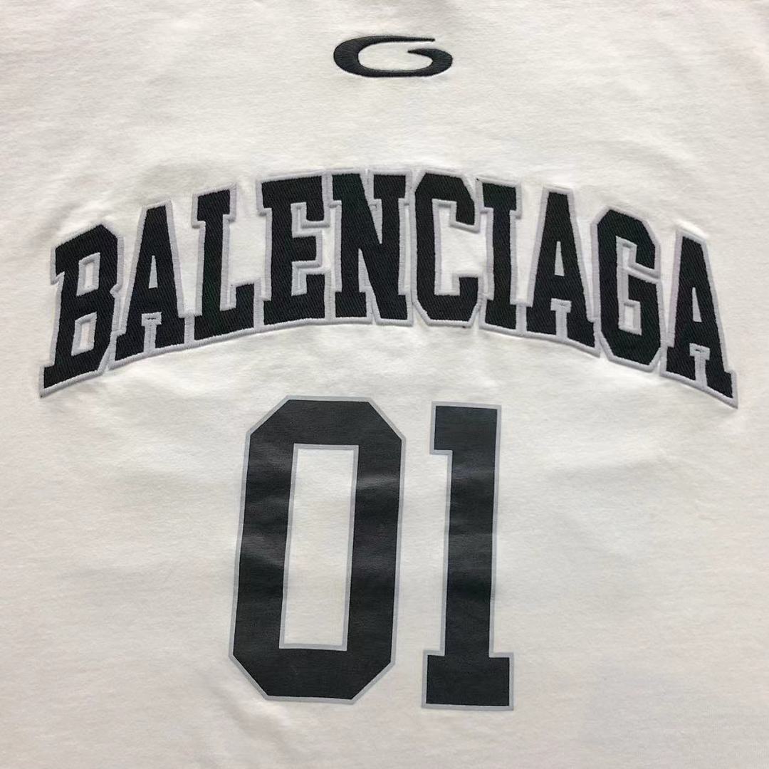 Balenciaga 135 B⭐L⭐⭐⭐IA⭐A T-SHIRT 42040801163 (Im 170Cm 60Kg I Wear Size XS In The Phot) - Image 9
