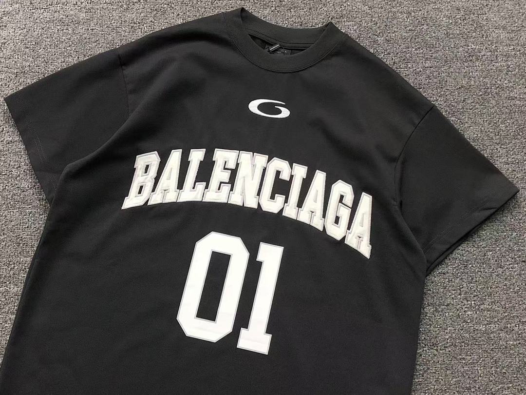 Balenciaga 138 B⭐L⭐⭐⭐IA⭐A T-SHIRT 413290377 (Im 170Cm 60Kg I Wear Size S In The Phot) - Image 15