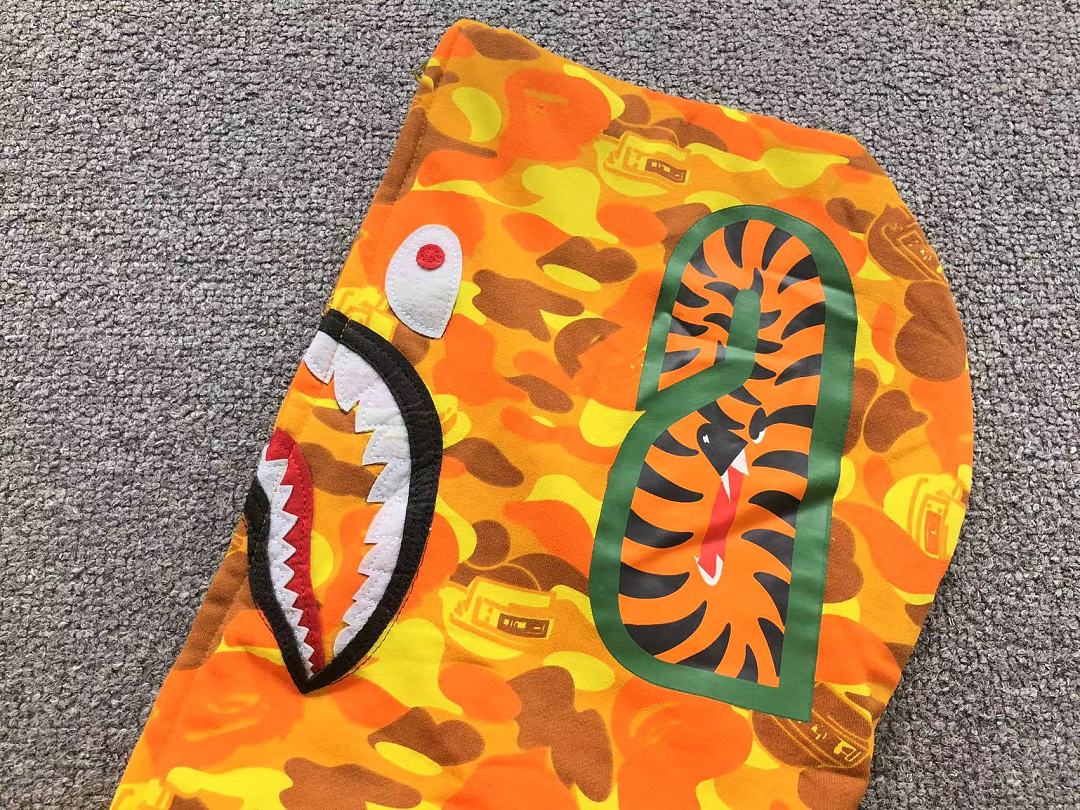 Bape 139 BAPE HOODIE 52070721158 (Im 170Cm 60Kg I Wear Size M In The Phot) - Image 9