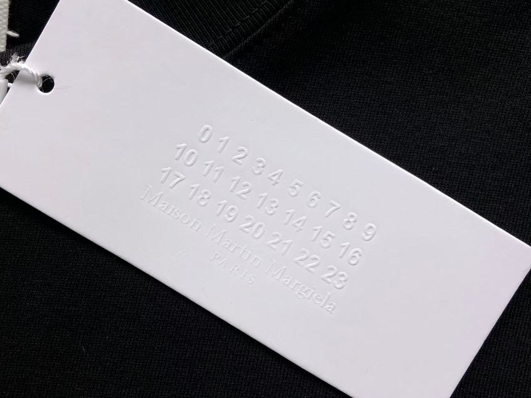 On Running 78 MAISON MARGIELA T-SHIRT 58082186 (Im 170Cm 60Kg I Wear Size 46 In The Phot) - Image 20