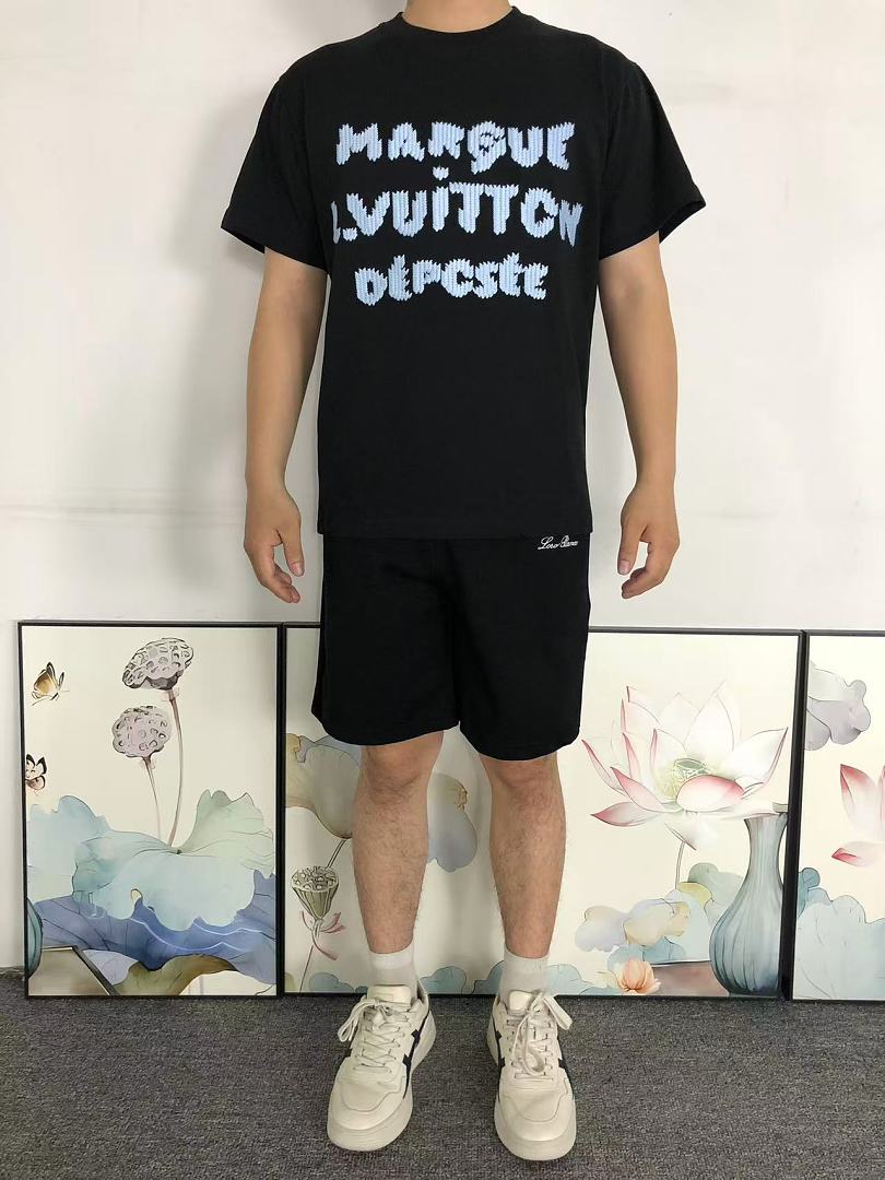 Louis Vuitton 85 L⭐ T-SHIRT 4204140436 (Im 170Cm 60Kg I Wear Size XS In The Phot) - Image 3