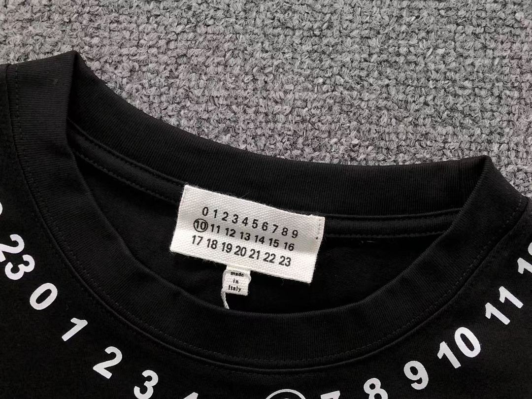 On Running 78 MAISON MARGIELA T-SHIRT 4107052186 (Im 170Cm 60Kg I Wear Size 46 In The Phot) - Image 21