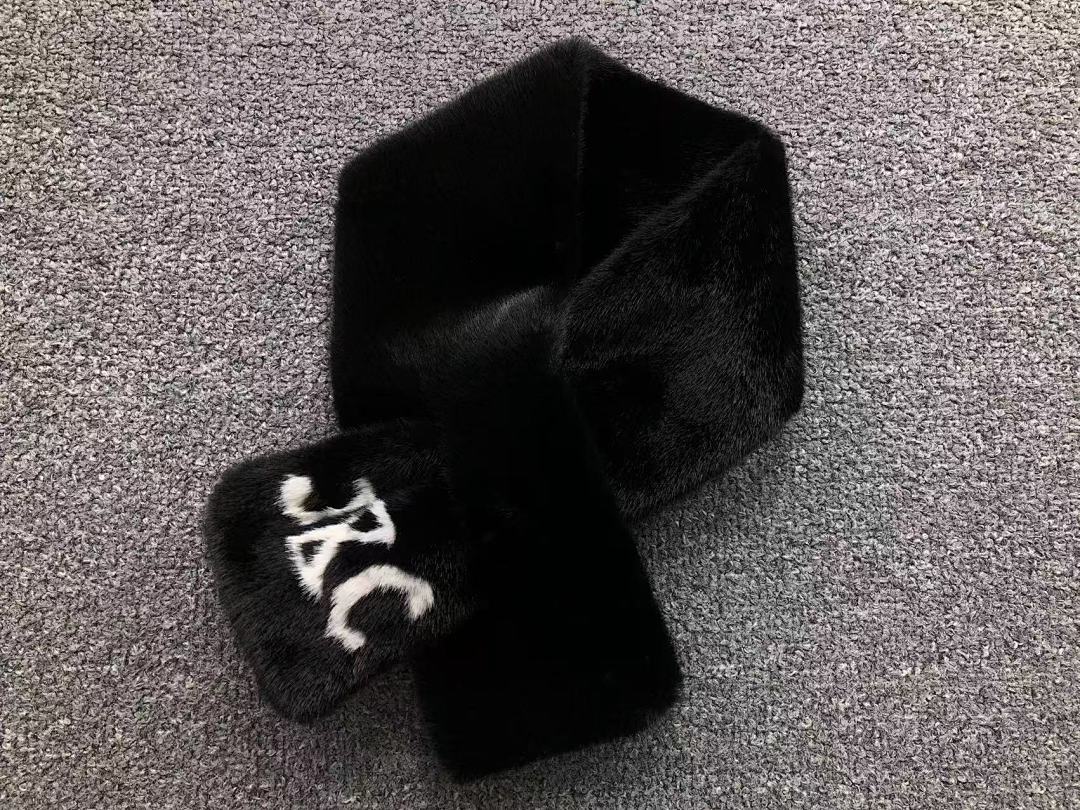 Celine 118 C⭐L⭐⭐E SCARF - Image 16
