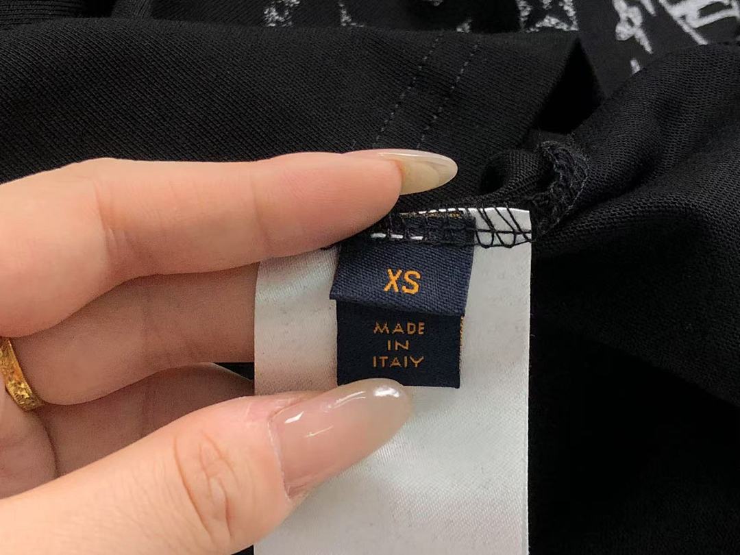 Louis Vuitton 108 L⭐ T-SHIRT 41061312126 (Im 170Cm 60Kg I Wear Size XS In The Phot) - Image 18