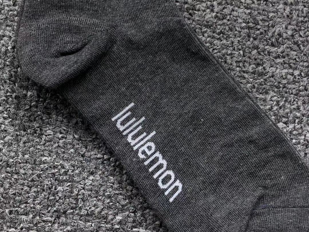 On Running 79 LULULEMON - Image 12