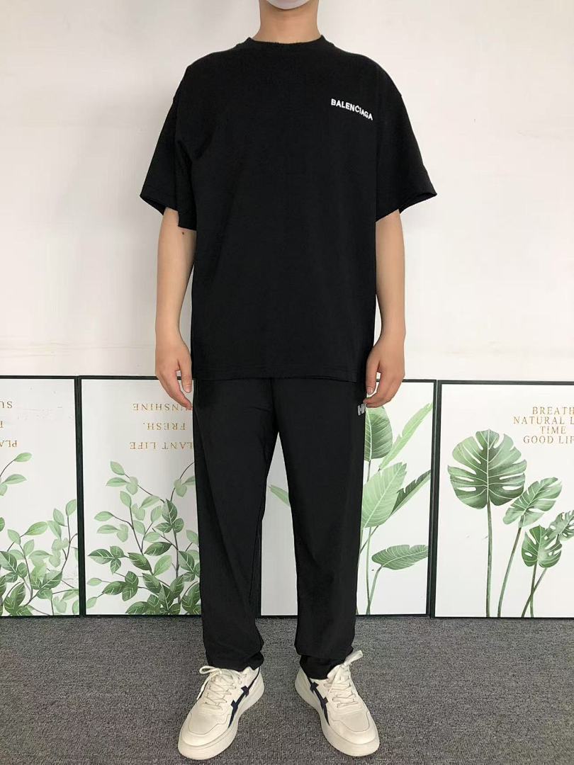 Balenciaga 118 B⭐L⭐⭐⭐IA⭐A T-SHIRT 504182021 (Im 170Cm 60Kg I Wear Size S In The Phot) - Image 3