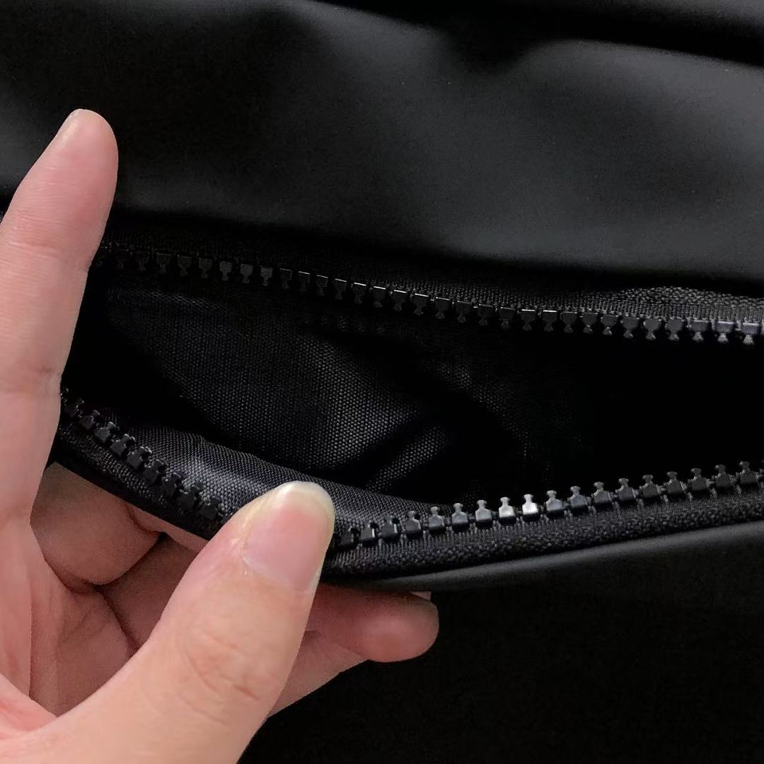 Fear of God 129 FOG BAG 4206251077 (Long 22CM* Wide 6CM* High 16CM) - Image 18