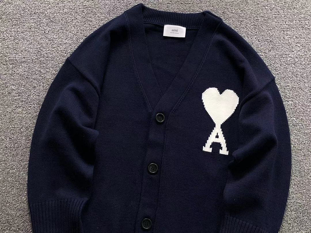 AMI 178 AMI SWEATER 4120201135 (Im 170Cm 60Kg I Wear Size XS In The Phot) - Image 15