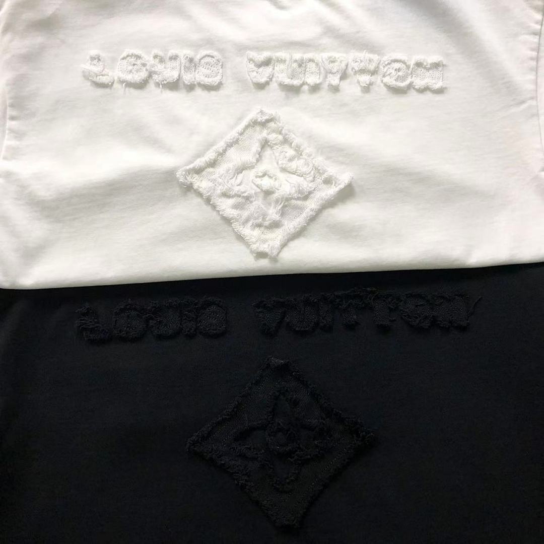 Louis Vuitton 118 L⭐ T-SHIRT 3203110221 (Im 170Cm 60Kg I Wear Size M In The Phot) - Image 12