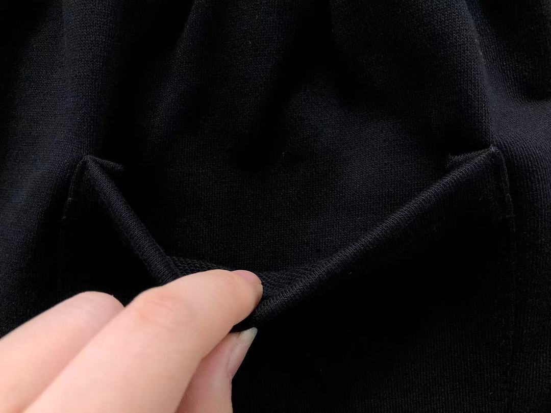 Louis Vuitton SHORTS 158 L⭐ T-SHIRT 2208020215 (Im 170Cm 60Kg I Wear Size S In The Phot) - Image 31