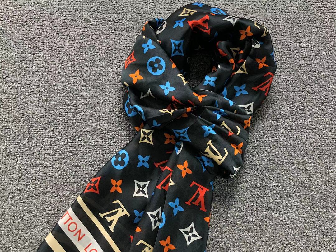 Louis Vuitton 85 L⭐ SCARF 5101122102 (Long 178CM* Wide 90CM*) - Image 6