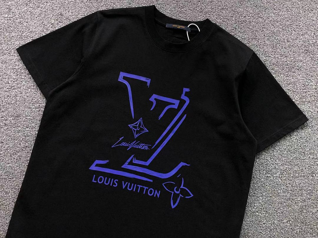 Louis Vuitton 115 L⭐ T-SHIRT 3105120560 (Im 170Cm 60Kg I Wear Size M In The Phot) - Image 15