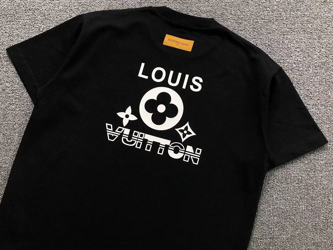 Louis Vuitton 118 L⭐ T-SHIRT 42042903133 (Im 170Cm 60Kg I Wear Size 2XL In The Phot) - Image 15