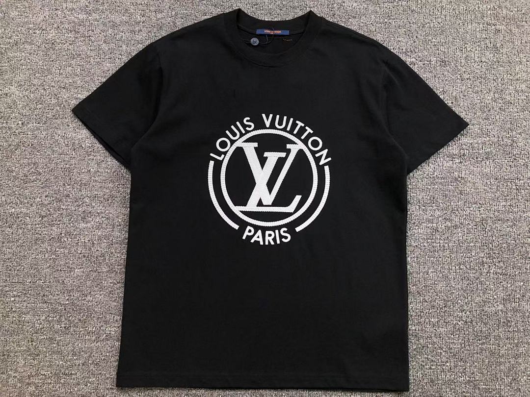 Louis Vuitton 125 L⭐ T-SHIRT 311212021 (Im 170Cm 57Kg I Wear Size XS In The Phot) - Image 7